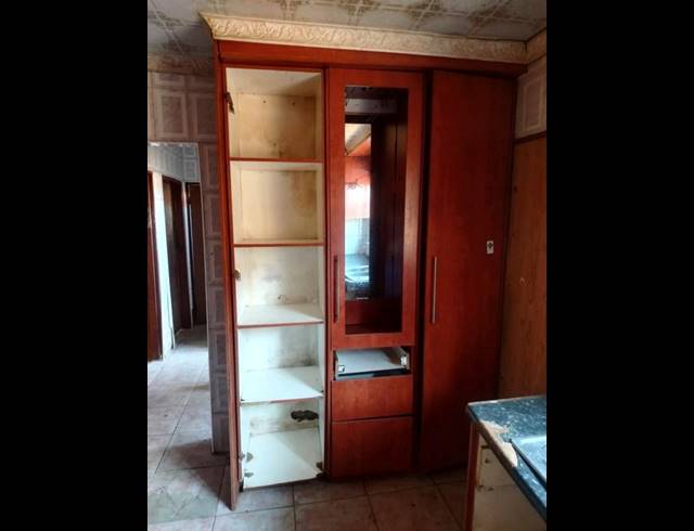 3 BEDROOM HOUSE FOR SALE IN THULANI
